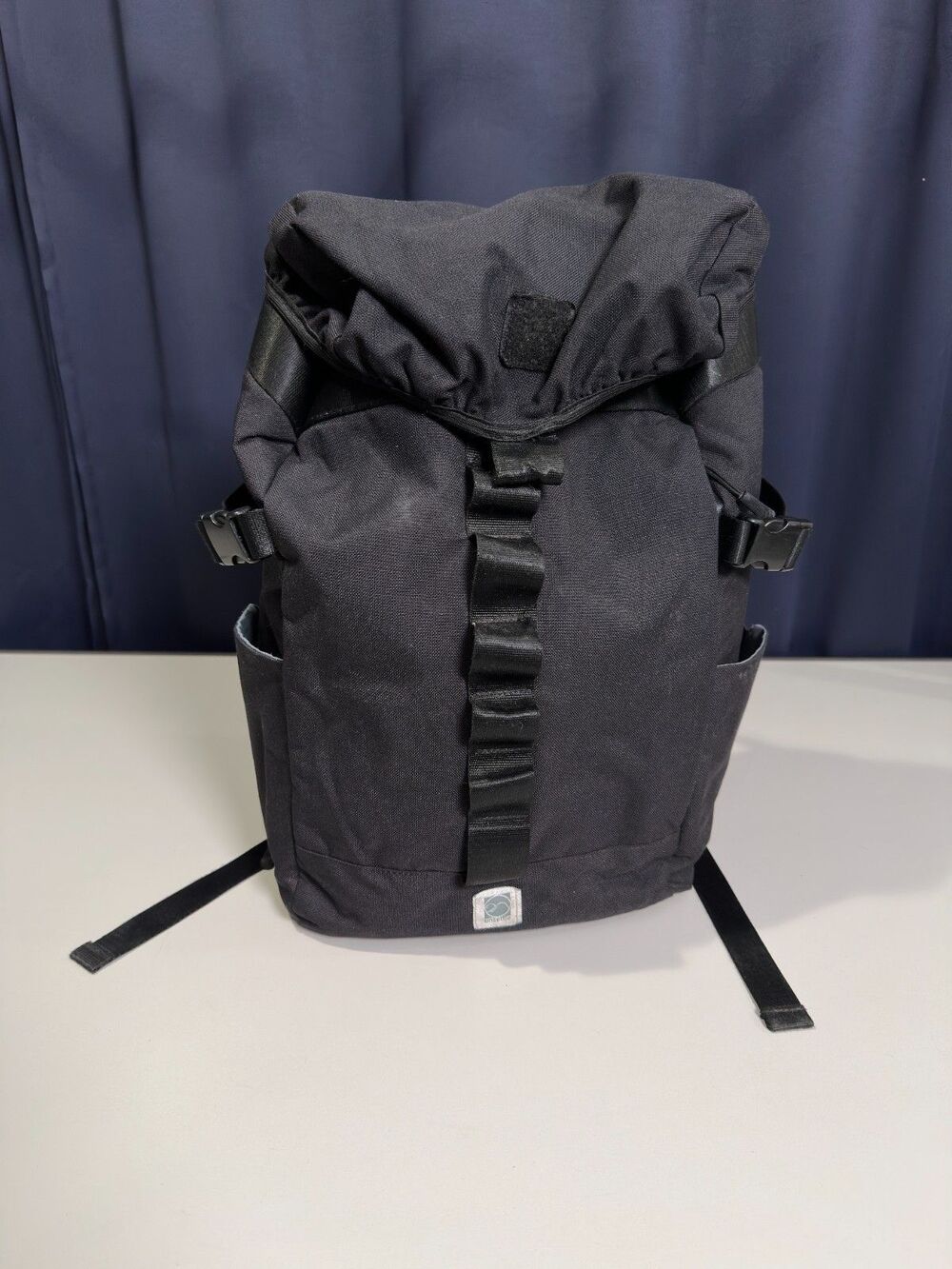 Unsettle Transit Rucksack Black 1000D Nylon 14-25L No Carabiner Space Black